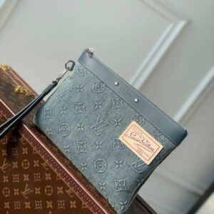latest-pochette-bag