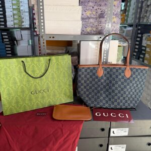 latest-tote-bag