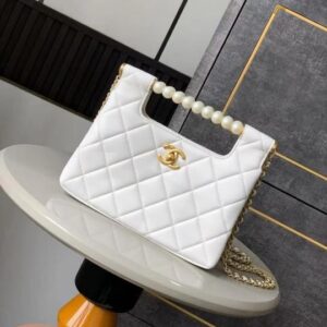 latest-pearl-classic-flap-bag